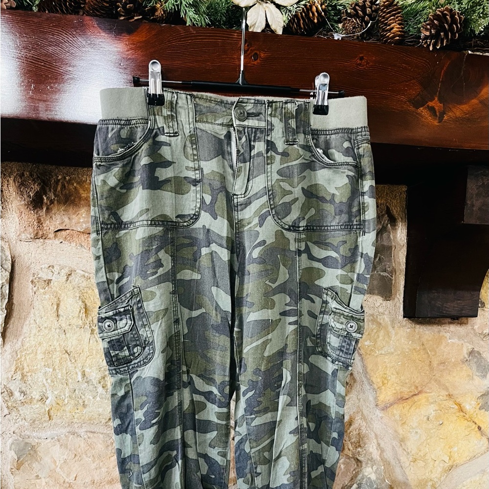 Knox Rose Green Camouflage Joggers